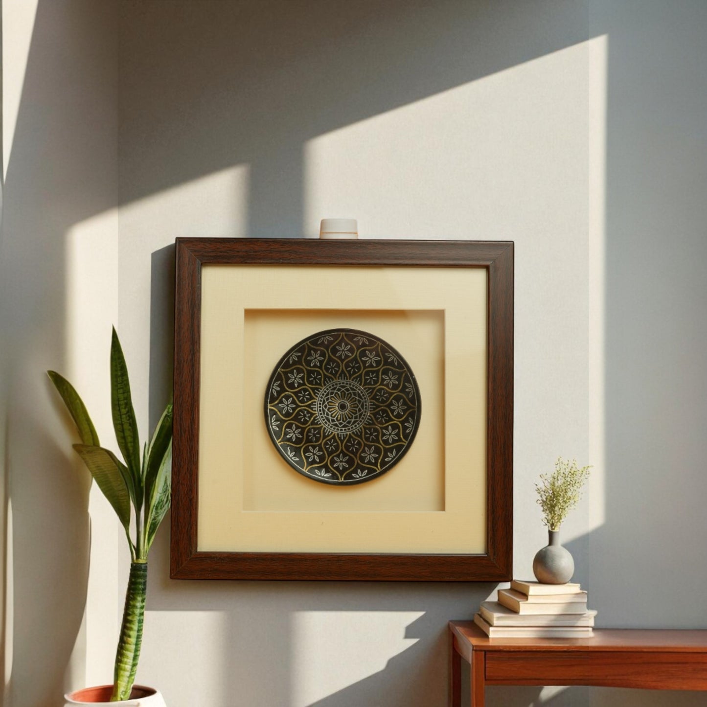 Round wall hanging