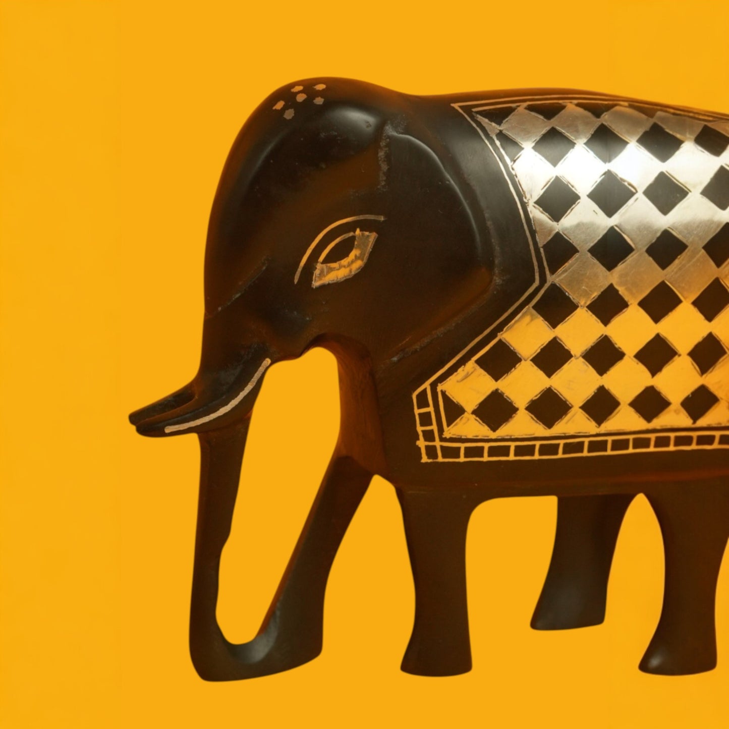Elephant Checks Bidari art