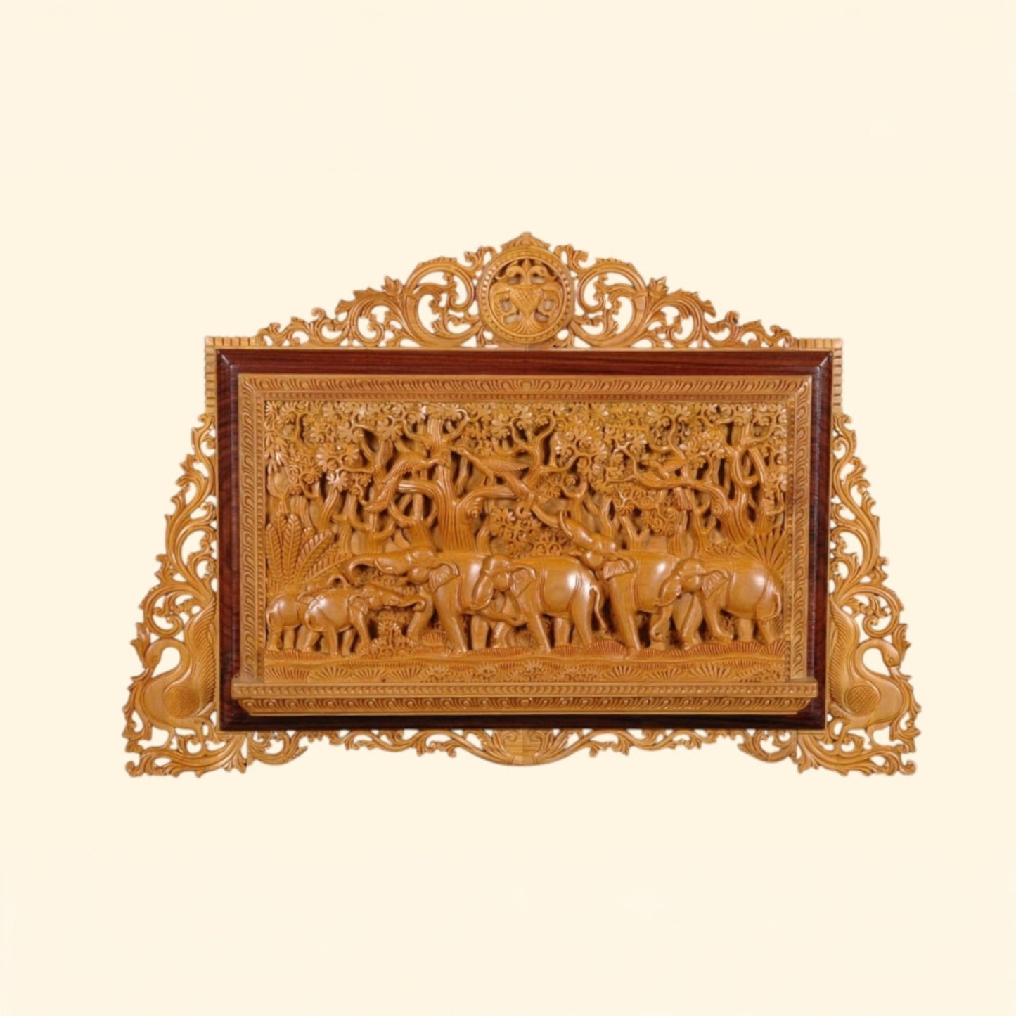 Sandalwood- Elefant Jungle scene Craving