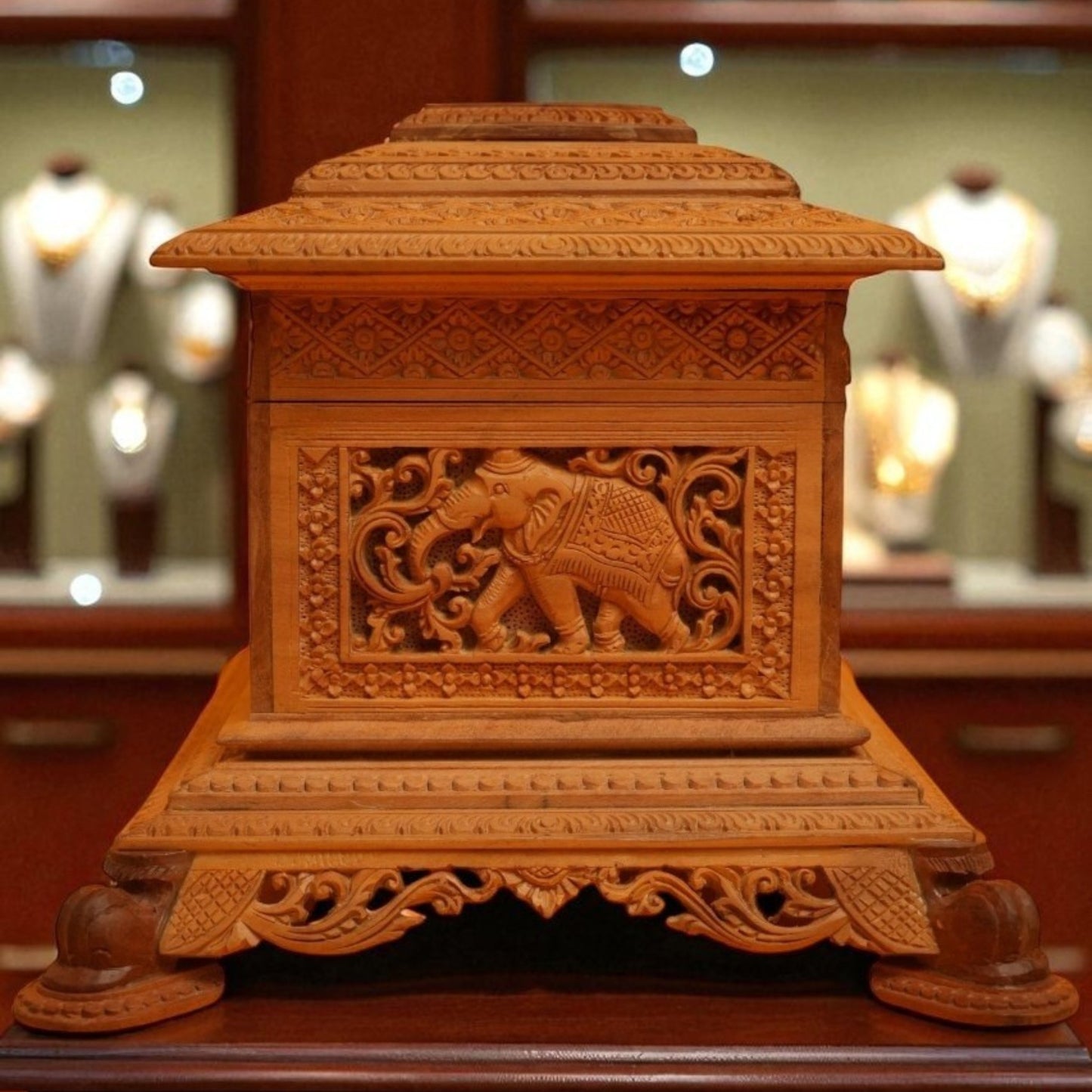 Sandal Wood -Elefant Jewellery box