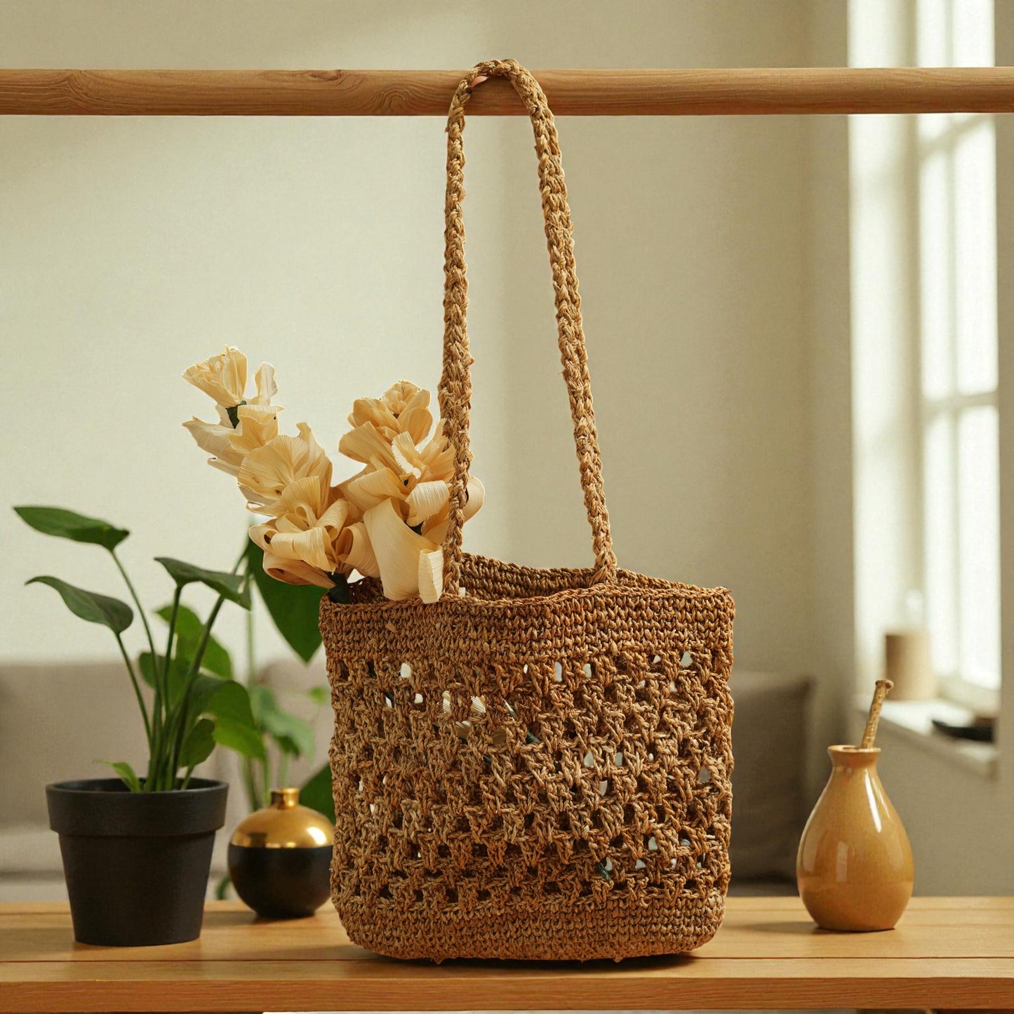 Hand bag