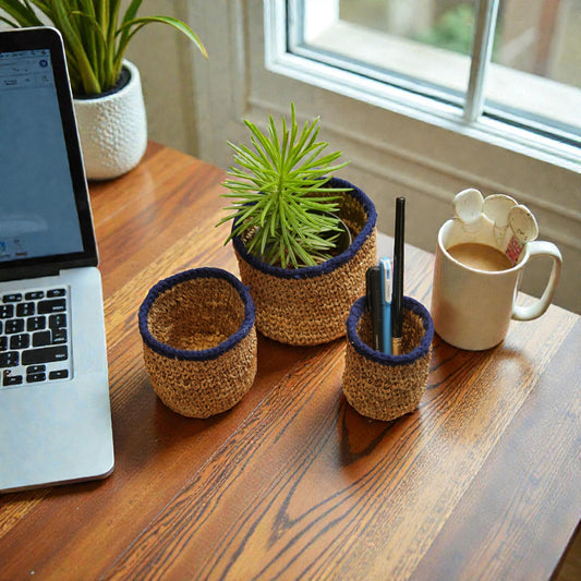 Plant holder (set of 3)