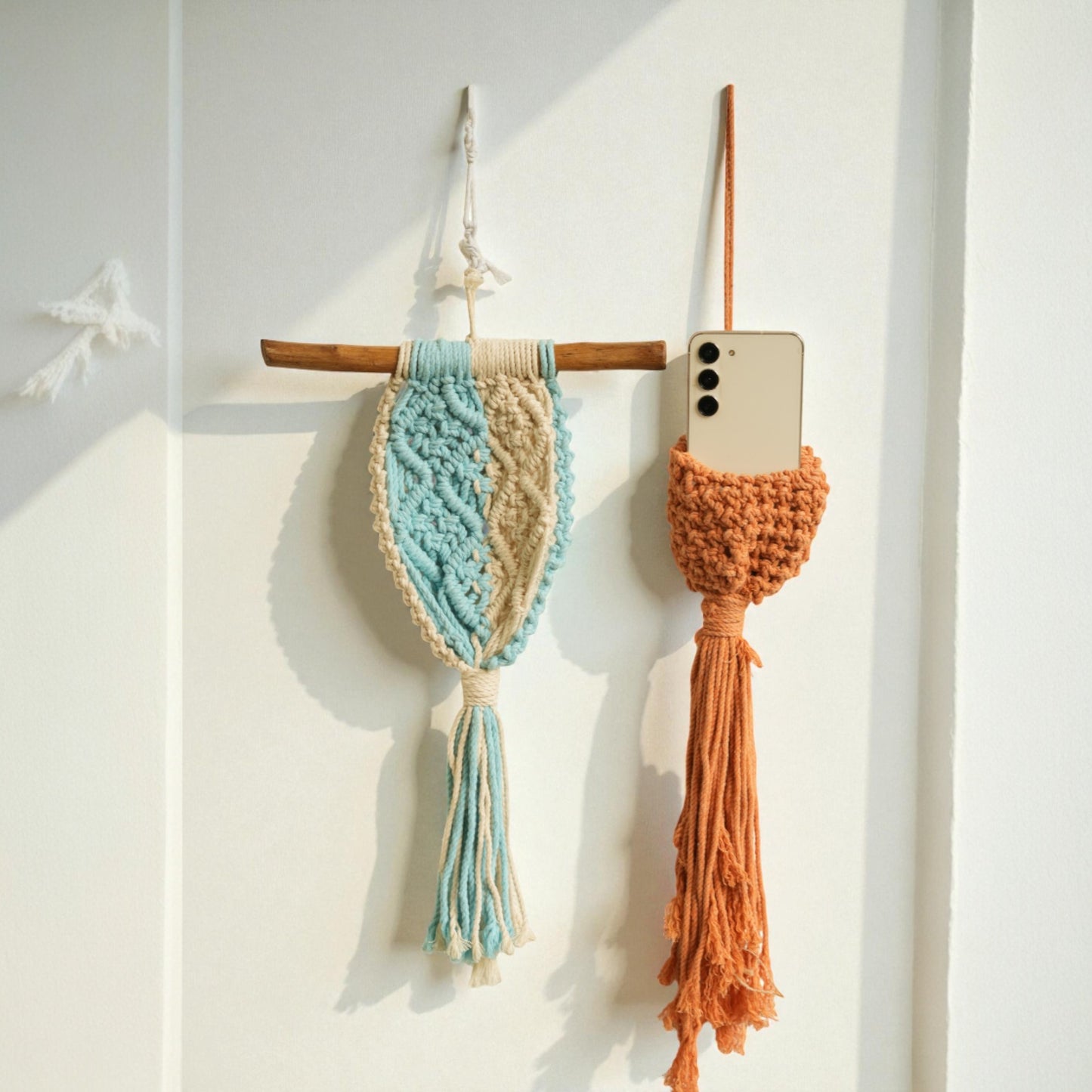Wall hanging ang Mobile pouch (Set of 2pc)