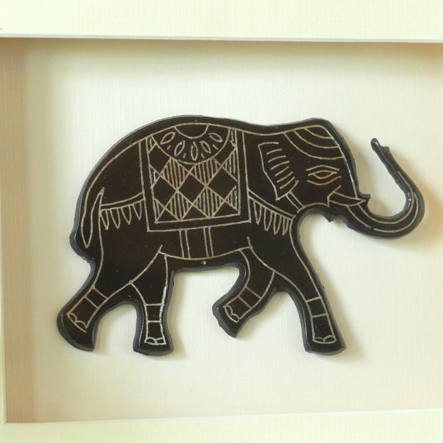 Single elephant wall hanging