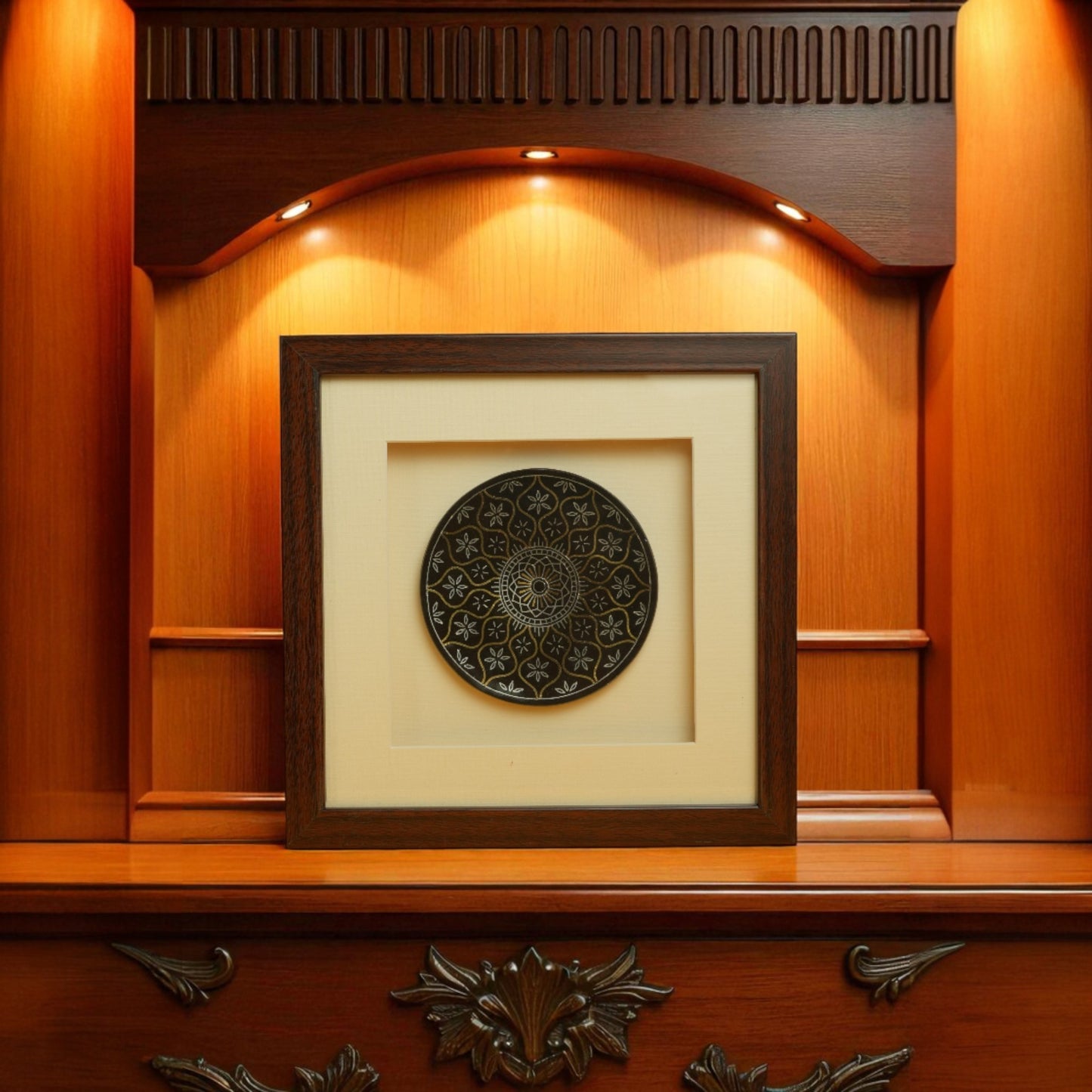 Round wall hanging